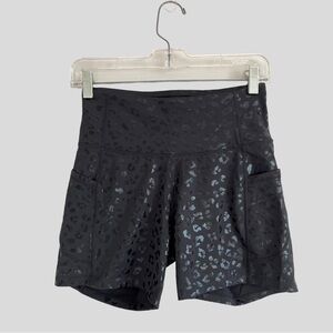 ⭐️NEW⭐️ THE GYM PEOPLE Black leopard print ladies small shorts, side poc…